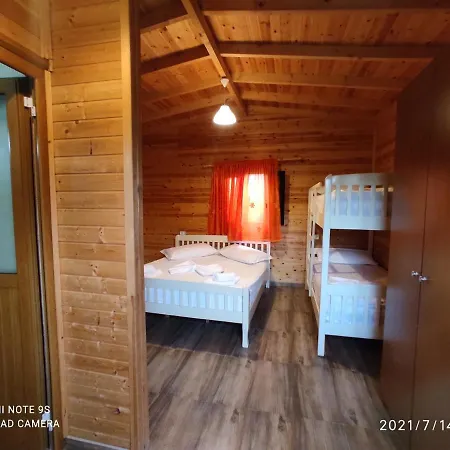 Kompleksi Turistik Edir Hotel *