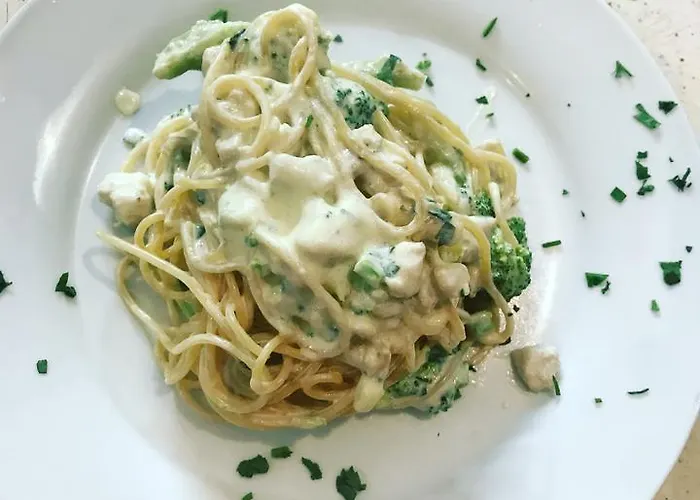 Kompleksi Turistik Edir Otel Orikum