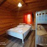 מלון Kompleksi Turistik Edir אוריקום