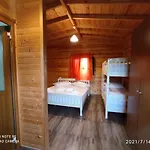 Kompleksi Turistik Edir מלון *