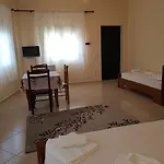 Kompleksi Turistik Edir מלון *