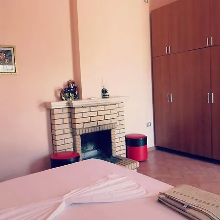 Kompleksi Turistik Edir ホテル