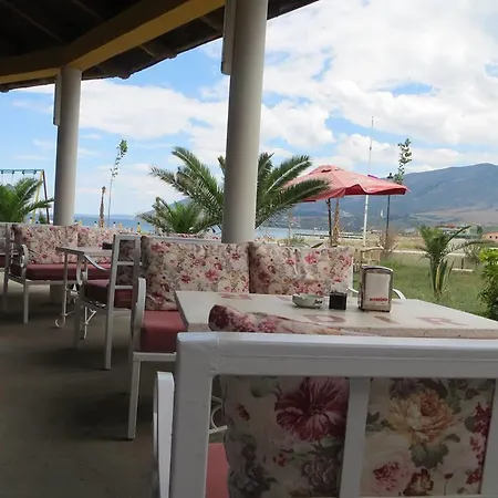 Kompleksi Turistik Edir Hotel *