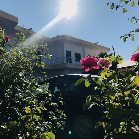 Kompleksi Turistik Edir Hotell *