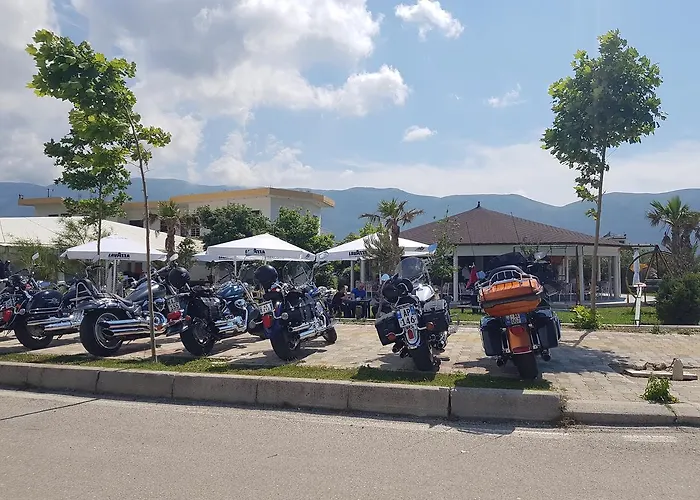 Kompleksi Turistik Edir Bashkia e Orikumit
