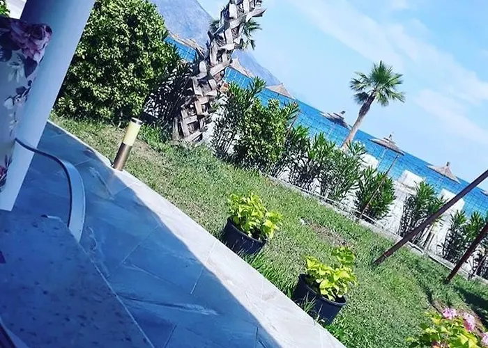 Kompleksi Turistik Edir Hotel *